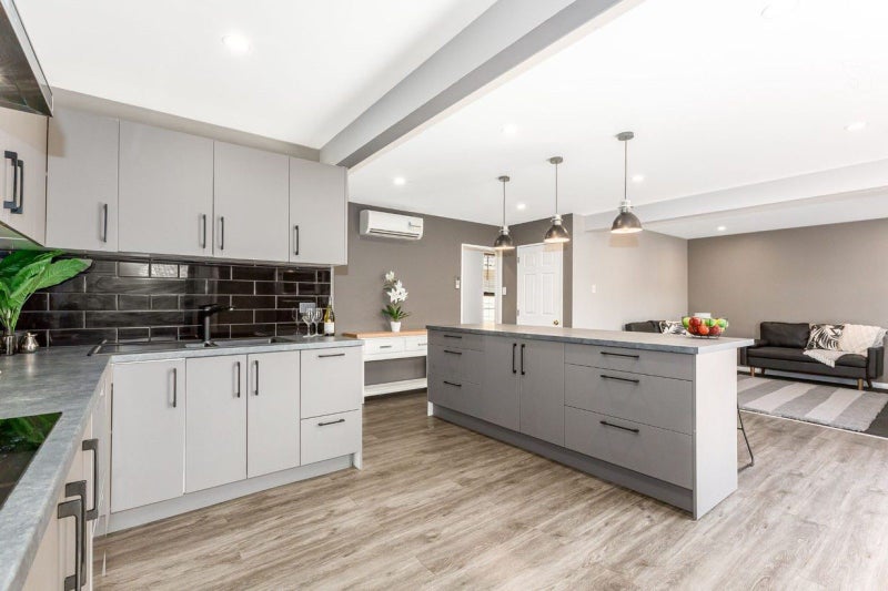 4 Oxford Crescent, Ebdentown, Upper Hutt - Carousel 2