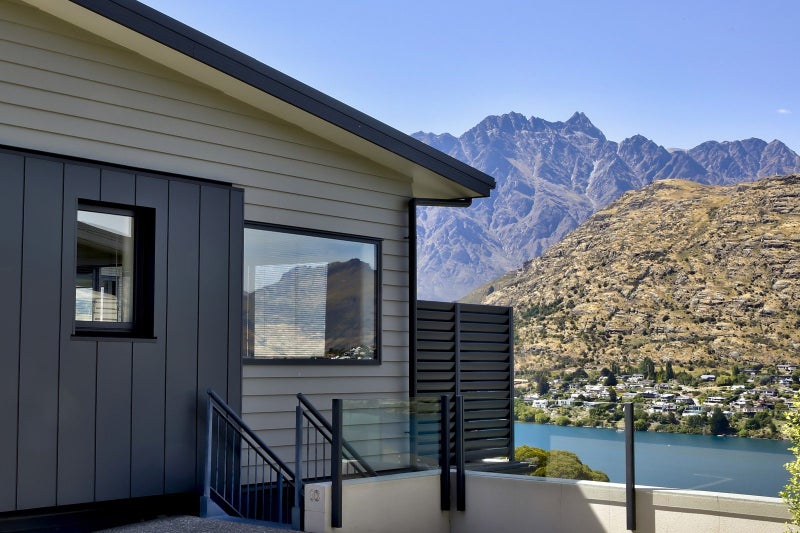 8 Goldrush Way, Queenstown, Queenstown - Carousel 1