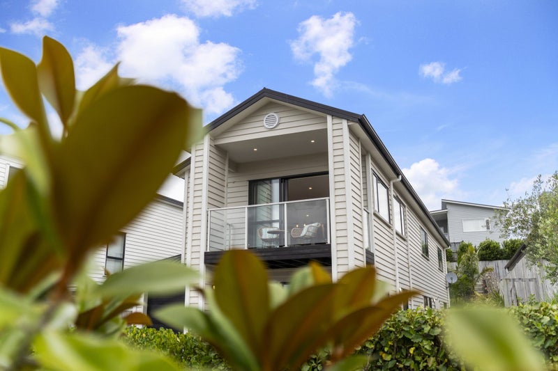 20 Atalanta Way, Beachlands, Auckland - Carousel 2