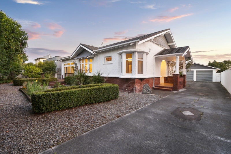 24 Limbrick Street, Terrace End, Palmerston North - Carousel 1