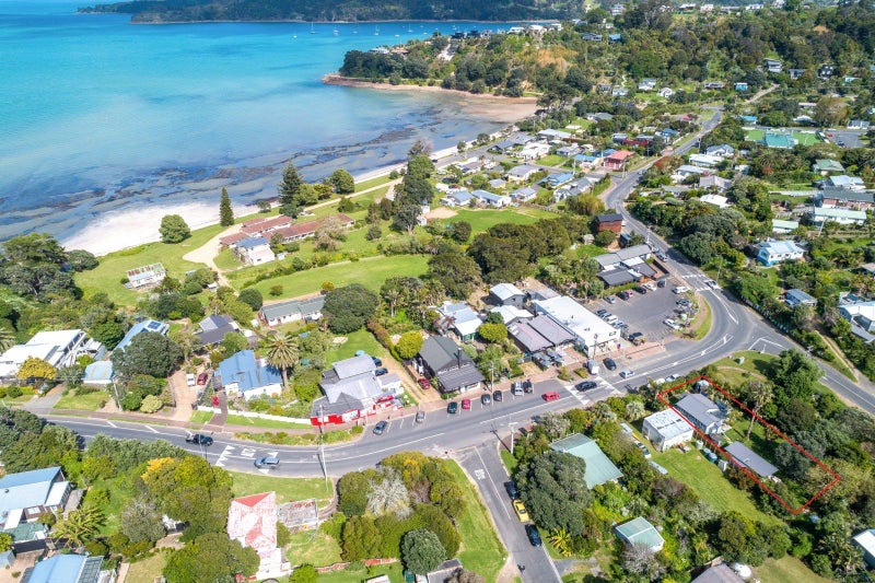 3 Miami Avenue, Surfdale, Waiheke Island - Carousel 26