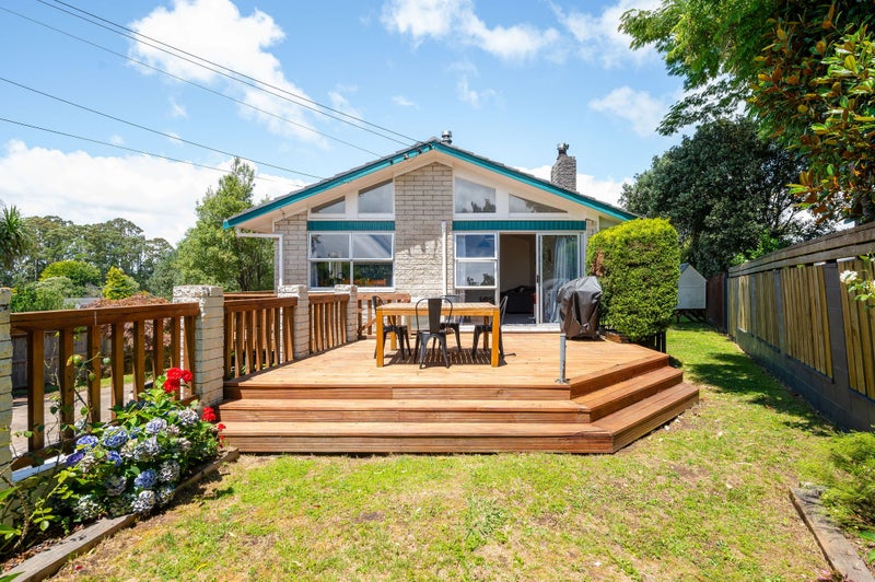 6 Te Anau Place, Glenview, Hamilton - Carousel 2