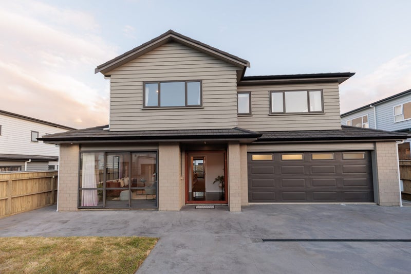 170 Mclintock Street North, Johnsonville, Wellington - Carousel 1