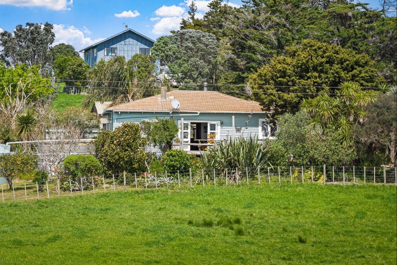 698 Wharehine Road, Wharehine, Wellsford - Carousel 36