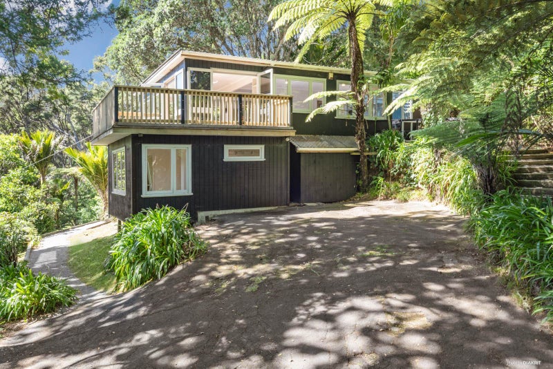260 Huia Road, Titirangi, Auckland - Carousel 1