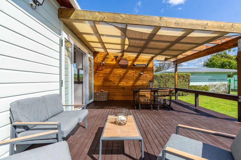 31 Johnston Street, Featherston, Featherston - Carousel 40