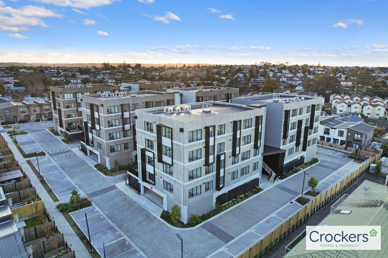 101/3 Rauemi Way, Te Atatū South, Auckland - Carousel 16