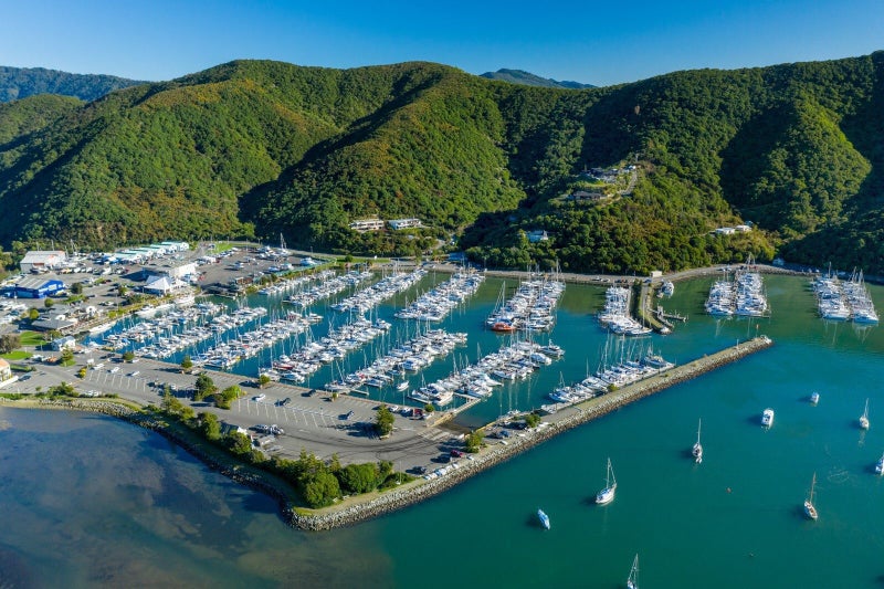 2 Finlay Grove, Waikawa, Picton - Carousel 26