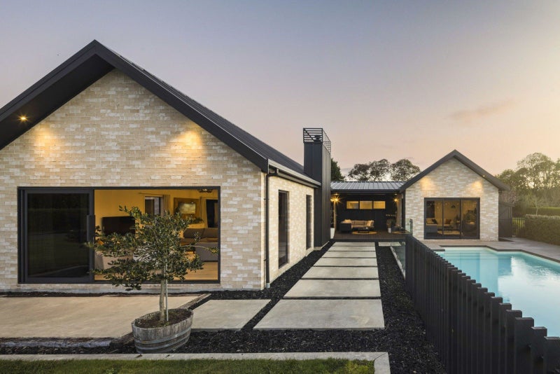 21 Kirriemuir Close, Tamahere, Hamilton - Carousel 1