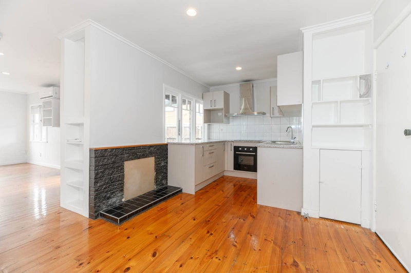 70 Hobsonville Road, West Harbour, Auckland - Carousel 1