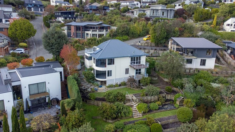 20 Woodlau Rise, Huntsbury, Christchurch - Carousel 1