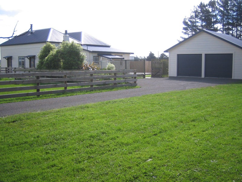43 Newbury Line, Newbury, Palmerston North - Carousel 29