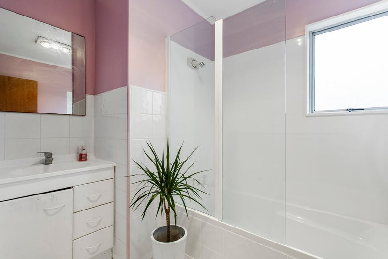 38A Heathdale Crescent, Papakura - Carousel 9
