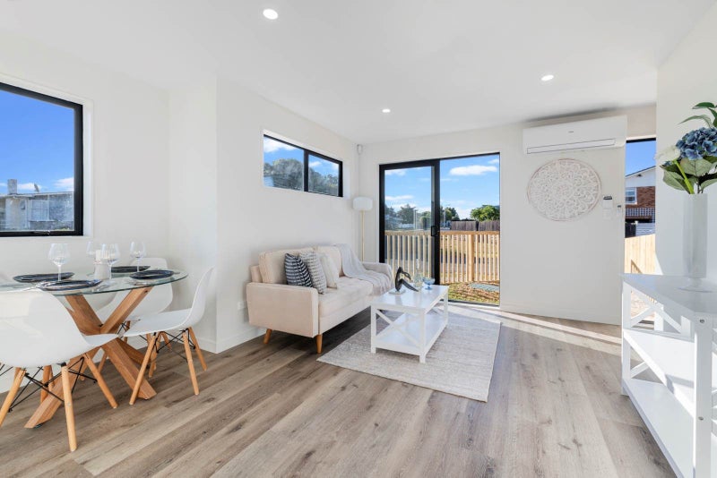 1A Ainsdale Place, Manurewa, Auckland - Carousel 1