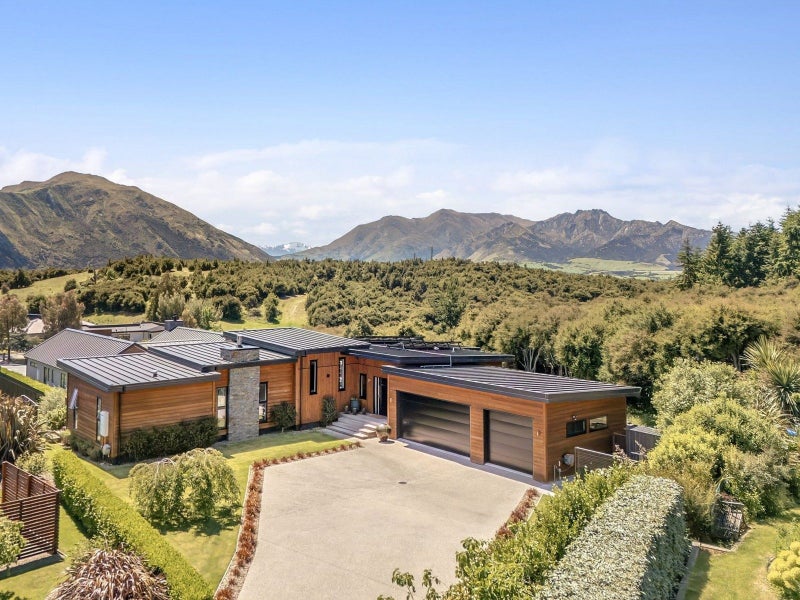 20 Edgewood Place, Wanaka, Wanaka - Carousel 24