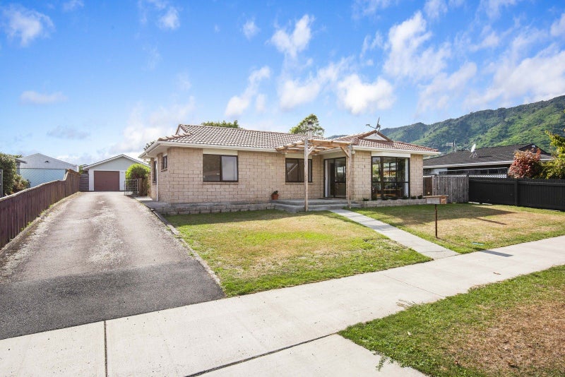 47 Belvedere Avenue, Waikanae - Carousel 21