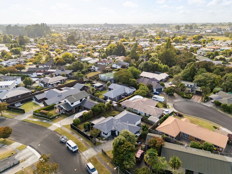 51 Sunnyhills Avenue, Glenview, Hamilton - Carousel 20