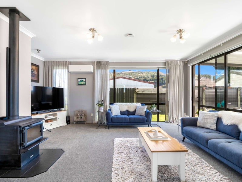 19A Kawaha Point Road, Fairy Springs, Rotorua - Carousel 1