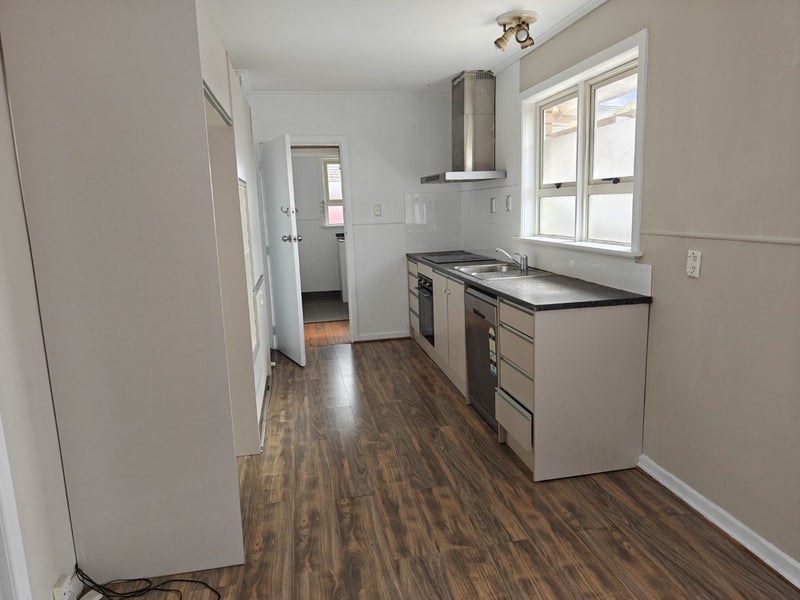 94 Lincoln Road, Henderson, Auckland - Carousel 13