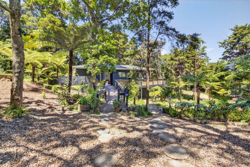 20B Sea View Road, Ostend, Waiheke Island - Carousel 1