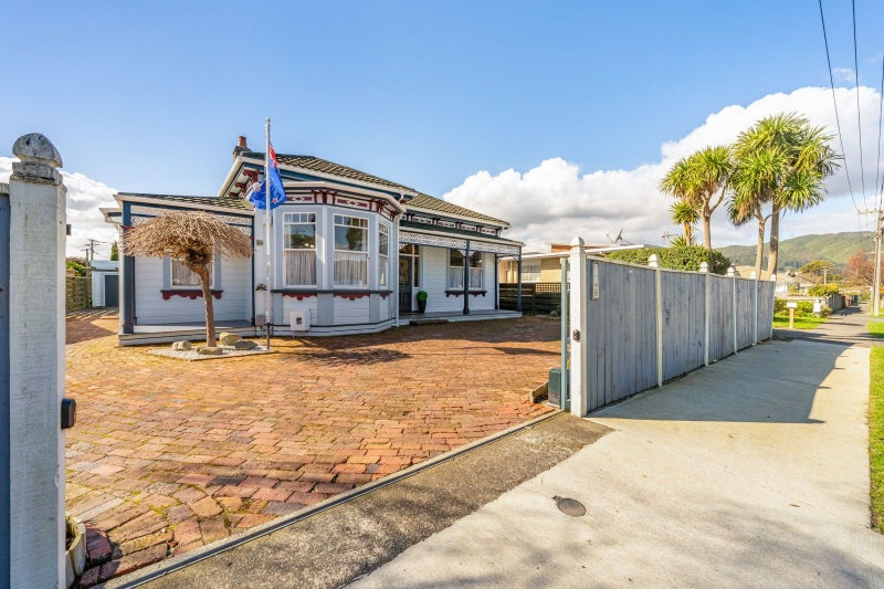 37 Walters Street, Avalon, Lower Hutt - Carousel 32