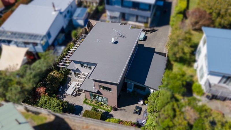 3B Hawtrey Terrace, Johnsonville, Wellington - Carousel 23