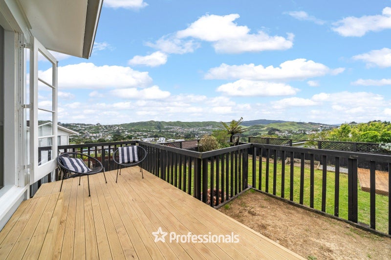 26 Jane Grove, Paparangi, Wellington - Carousel 2