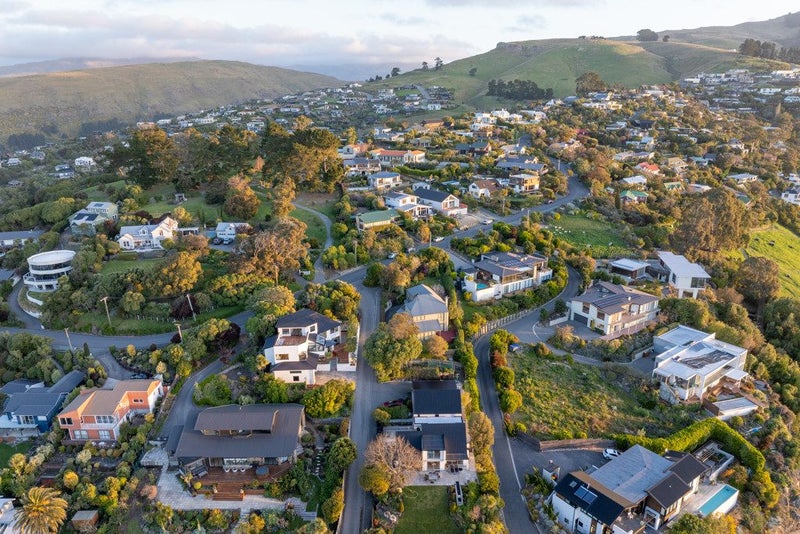 28 Panorama Road, Clifton, Christchurch - Carousel 33