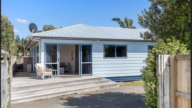 213B Rangi Avenue, Whangamata - Carousel 1