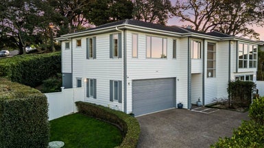 6 Galbraith Greens, Silverdale, Silverdale - Carousel 1