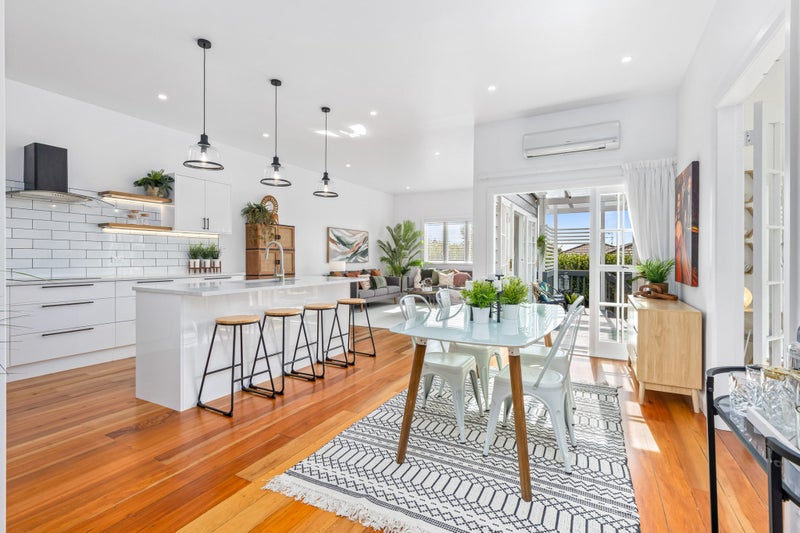 Property Valuation for 83 Golf Road, New Lynn, Auckland Trade Me