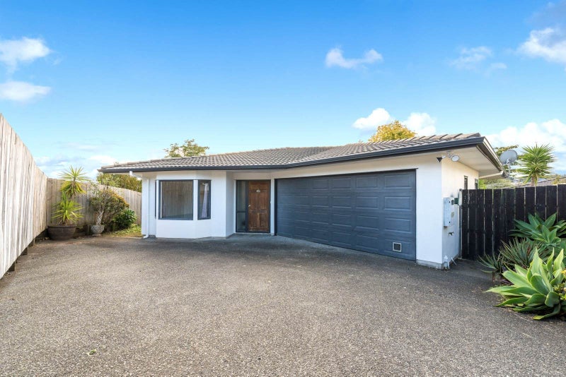 87C Seaview Road, Glenfield, Auckland - Carousel 1