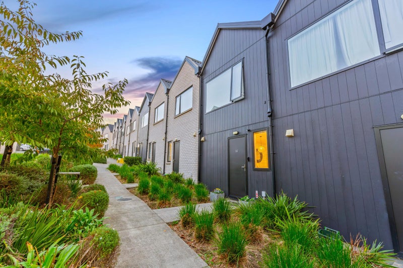 32 Wharara Lane, Massey, Auckland - Carousel 2