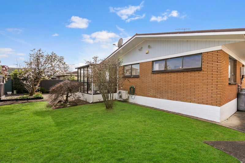 71B Queen Street, Pukekohe, Pukekohe - Carousel 1