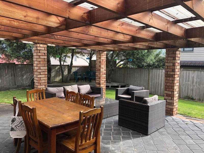 84 Gracechurch Drive, Flat Bush, Auckland - Carousel 2