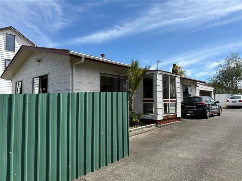 1/106 Galway Street, Onehunga, Auckland - Carousel 14