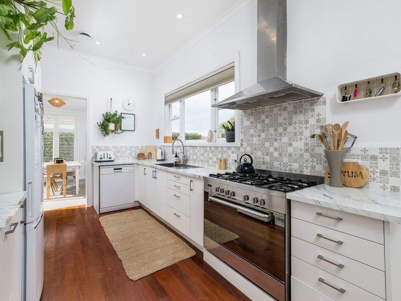 15 Herbert Street, Waimate, Waimate - Carousel 2