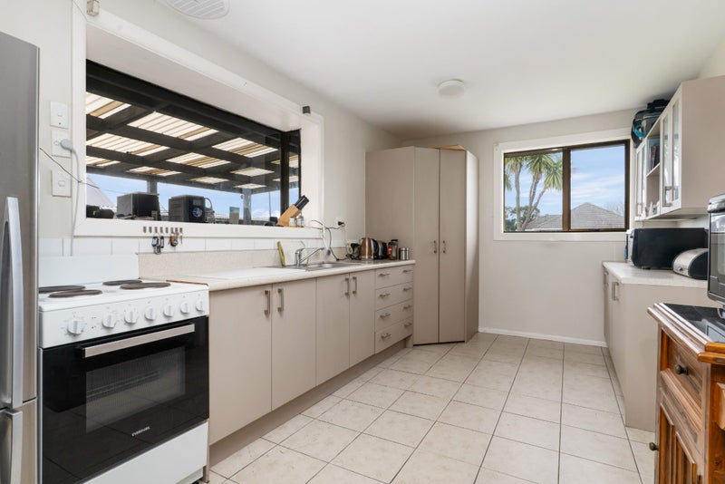 73 Tauiwi Crescent, Hei Hei, Christchurch - Carousel 2