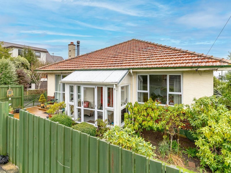 102 Preston Crescent, Belleknowes, Dunedin - Carousel 1