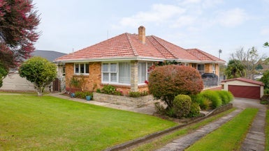 31 Kakanui Avenue, Hillcrest, Hamilton - Carousel 1
