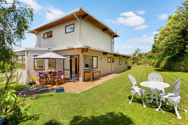 115 Chelsea View Drive, Chatswood, Auckland - Carousel 1