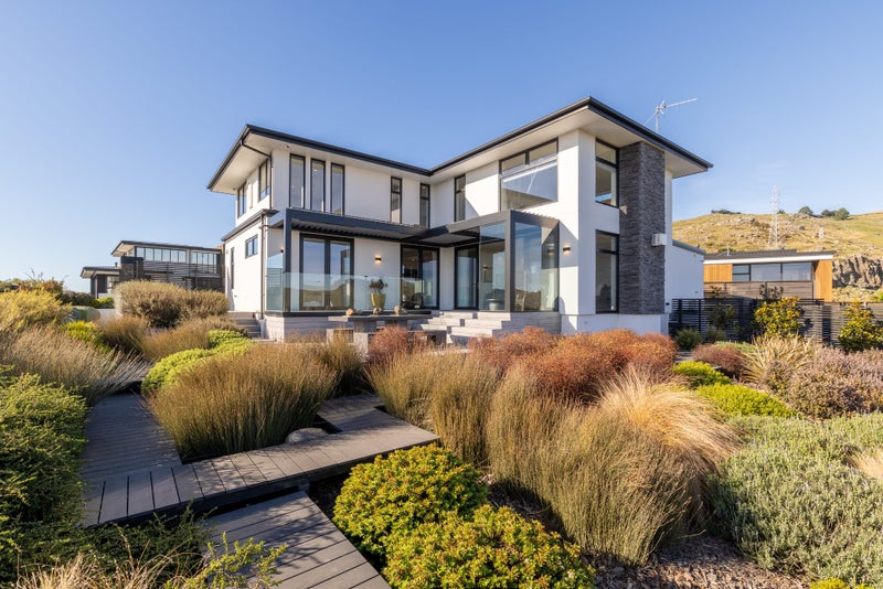 9 Parkridge Place, Mount Pleasant, Christchurch - Carousel 1