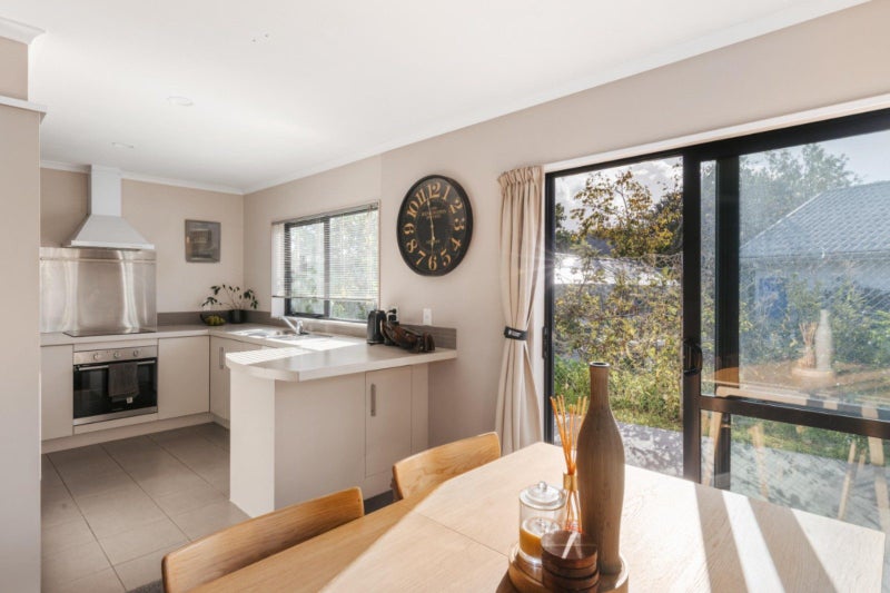 3B Esmeralda Street, Welcome Bay, Tauranga - Carousel 2