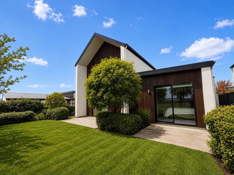 13 Youngberry Drive, Richmond, Richmond - Carousel 18