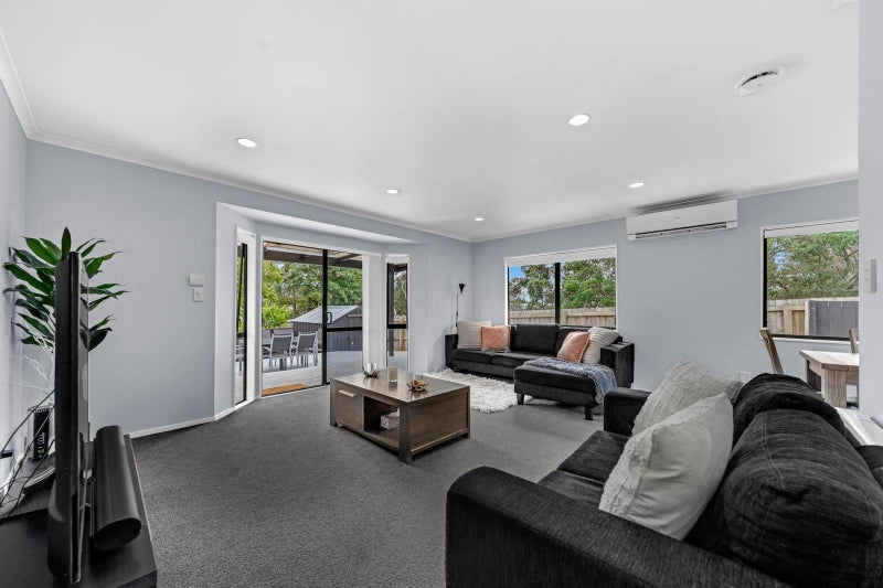 1/11 Rapaki Place, Te Atatu Peninsula, Auckland - Carousel 2