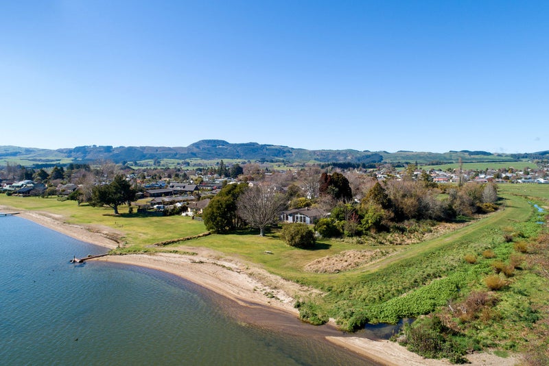 25 Holden Avenue, Holdens Bay, Rotorua - Carousel 2