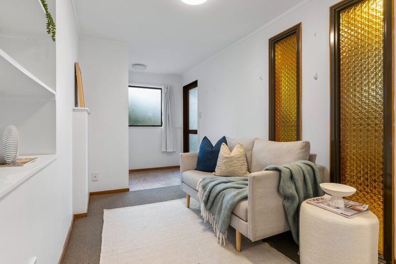 1/3 LYNNGATE PLace, Hillcrest, Auckland - Carousel 21