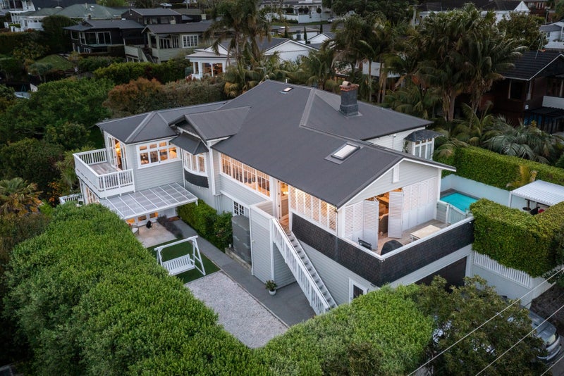 1 Milton Road, Northcote Point, Auckland - Carousel 1