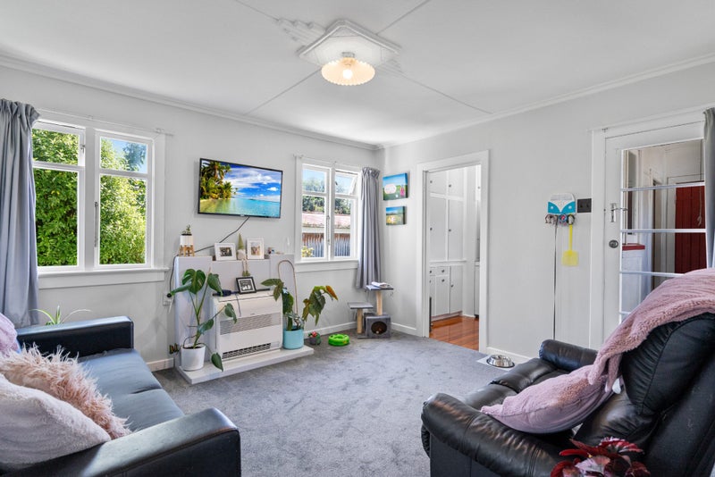 68 Wallace Street, Grasmere, Invercargill - Carousel 2