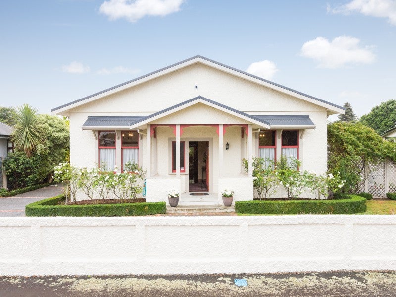 7 Frederick Street, Terrace End, Palmerston North - Carousel 2